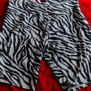 XL ( 16-18) , zebra print, sweet treasures